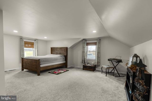 330 S REAMSTOWN RD, Ephrata, PA 17522