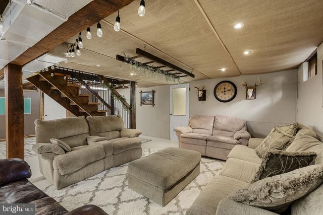 330 S REAMSTOWN RD, Ephrata, PA 17522