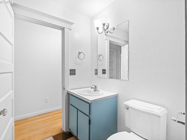 6525 N MONTANA Ave, Portland, OR 97217