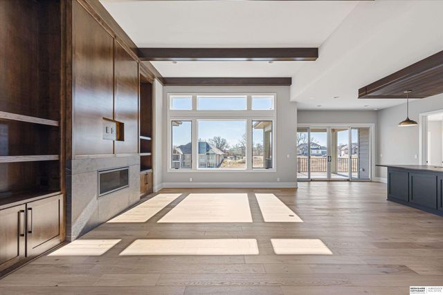 20617 Kansas Avenue, Elkhorn, NE 68022