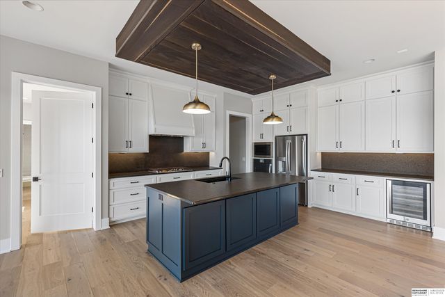 20617 Kansas Avenue, Elkhorn, NE 68022