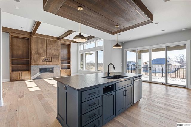 20617 Kansas Avenue, Elkhorn, NE 68022