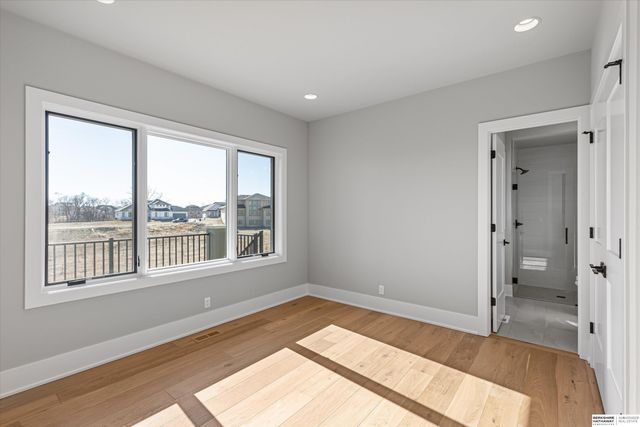 20617 Kansas Avenue, Elkhorn, NE 68022