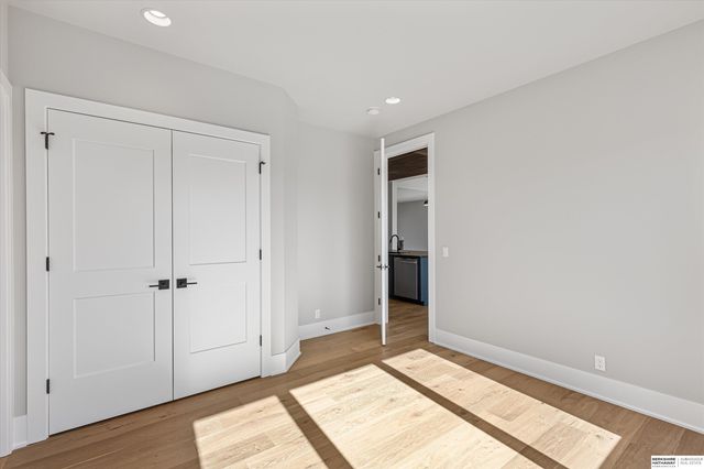 20617 Kansas Avenue, Elkhorn, NE 68022