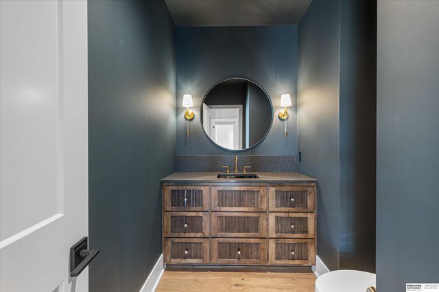 20617 Kansas Avenue, Elkhorn, NE 68022