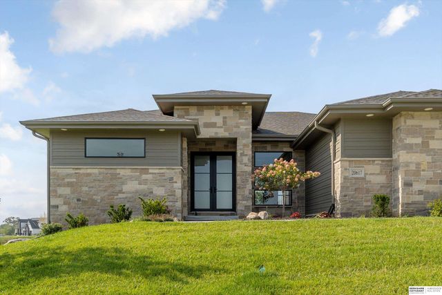 20617 Kansas Avenue, Elkhorn, NE 68022