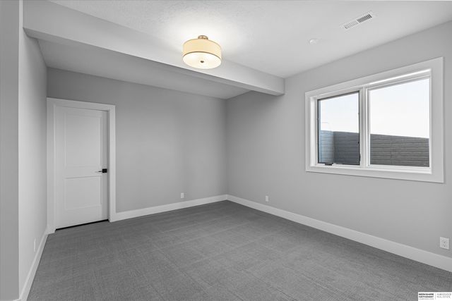 20617 Kansas Avenue, Elkhorn, NE 68022