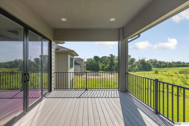 20617 Kansas Avenue, Elkhorn, NE 68022