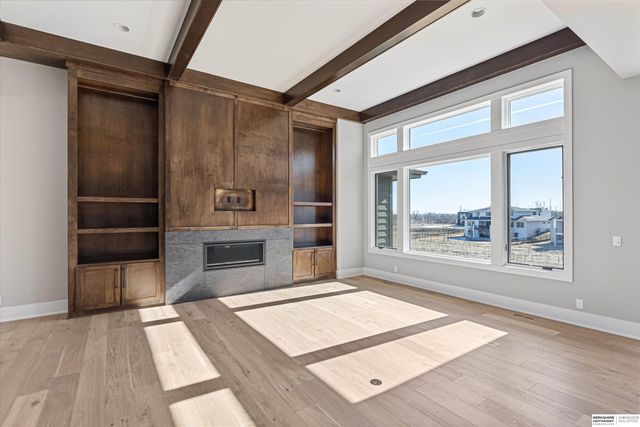 20617 Kansas Avenue, Elkhorn, NE 68022