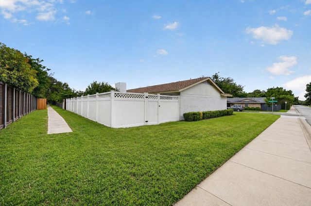 15745 Havenrock Circle, Dallas, TX 75248