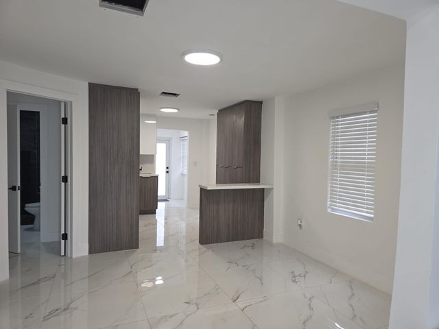 554 NW 102nd Street, Miami, FL 33150