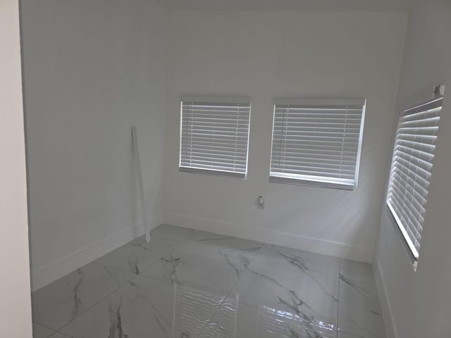 554 NW 102nd Street, Miami, FL 33150