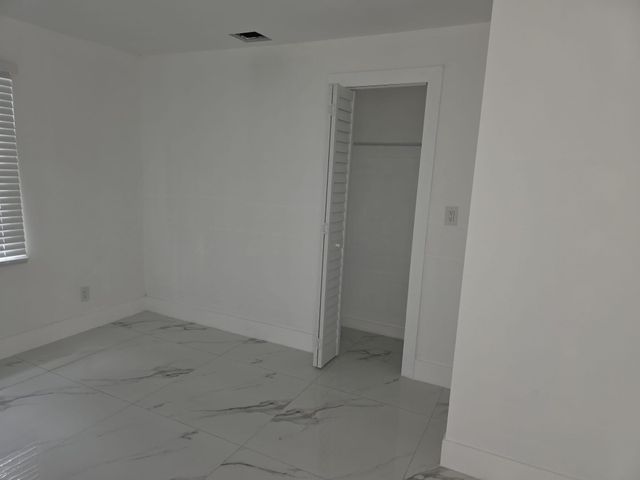554 NW 102nd Street, Miami, FL 33150