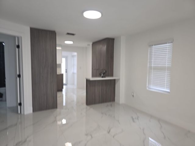 554 NW 102nd Street, Miami, FL 33150