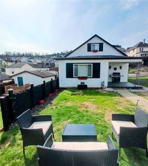 440 Olive Ave, N Charleroi, PA 15022