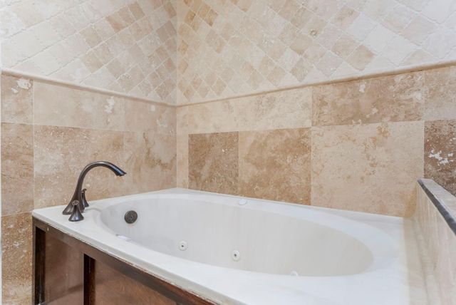 2209 W Settlers Way, The Woodlands, TX 77380