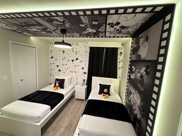 142 HOLLINGSHEAD LOOP, Davenport, FL 33896