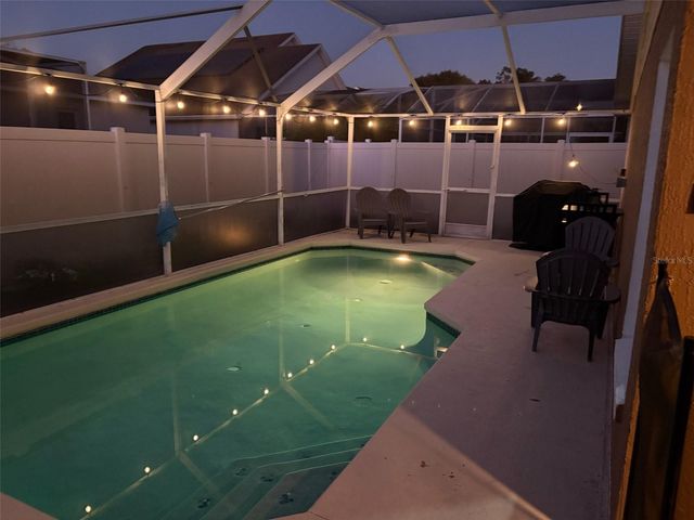 142 HOLLINGSHEAD LOOP, Davenport, FL 33896