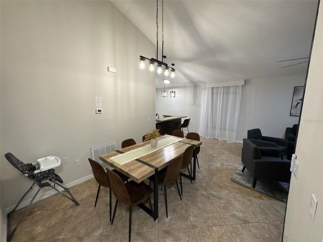 142 HOLLINGSHEAD LOOP, Davenport, FL 33896