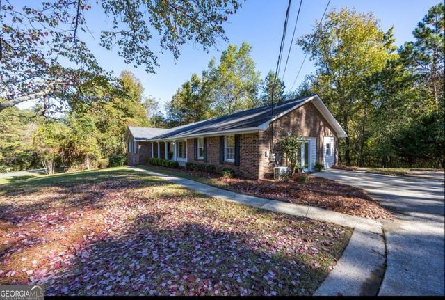 2866 Glen Echo Drive, Lizella, GA 31052