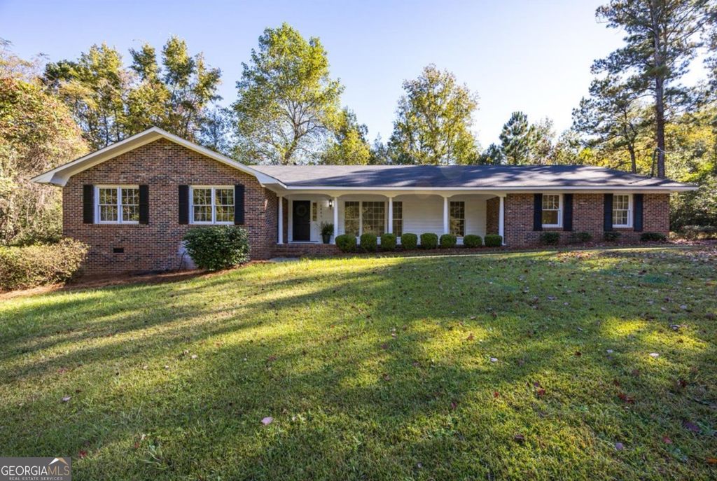 2866 Glen Echo Drive, Lizella, GA 31052