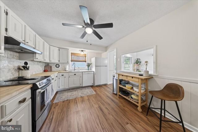 700 HARVARD LN, Newark, DE 19711