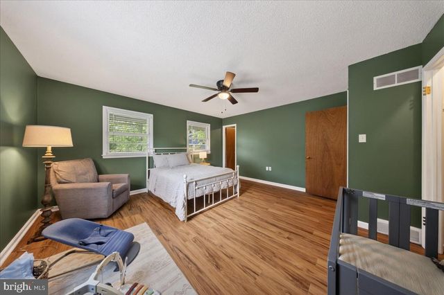 700 HARVARD LN, Newark, DE 19711