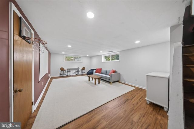 700 HARVARD LN, Newark, DE 19711