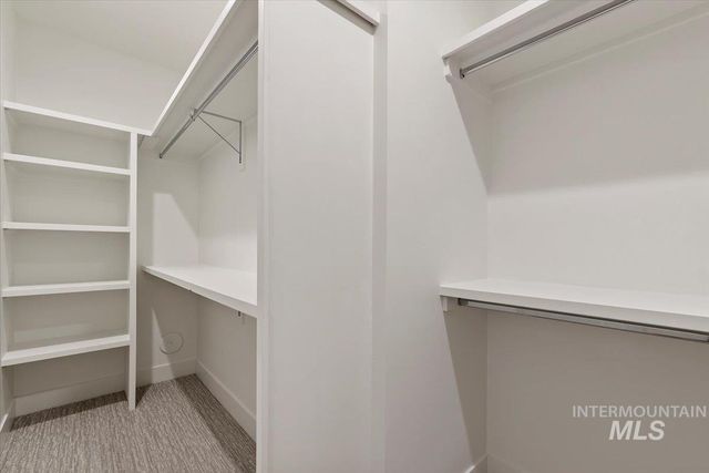 10511 W Mizzle Drive, Star, ID 83669