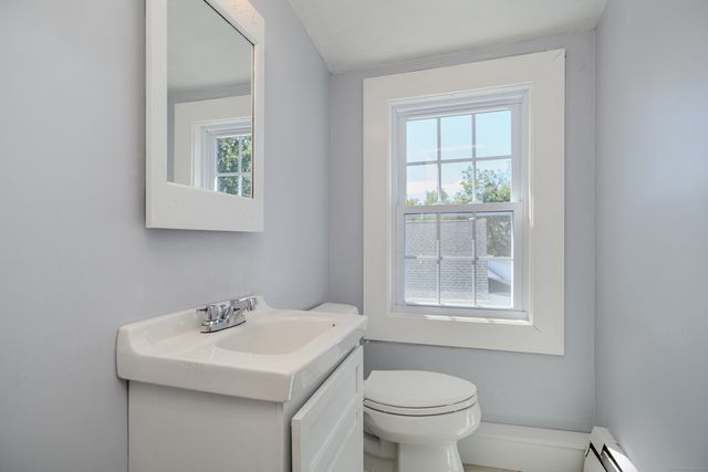 1 Hampton Road, New Fairfield, CT 06812