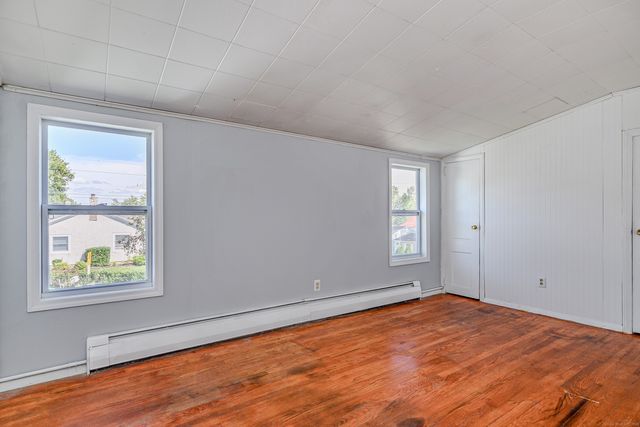 1 Hampton Road, New Fairfield, CT 06812