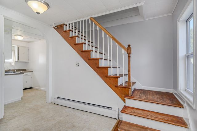 1 Hampton Road, New Fairfield, CT 06812