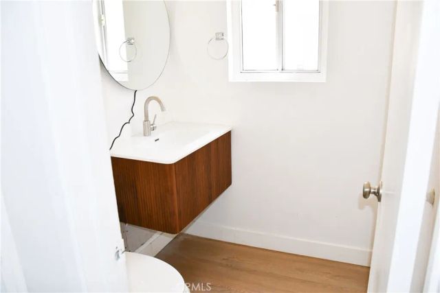 994 Valencia 104, Costa Mesa, CA 92626