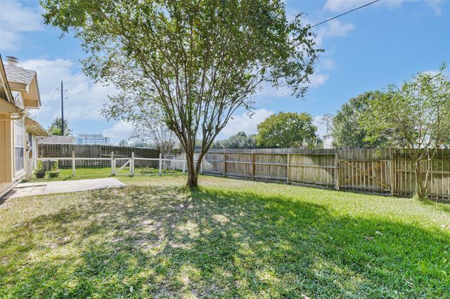 15027 W Winding Black Cherry Lane, Cypress, TX 77433