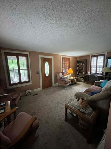 4338 Fairmount Avenue, Kansas City, MO 64111