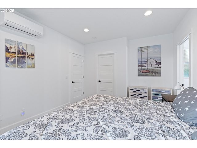 209 SEA CREST Way, Otter Rock, OR 97369