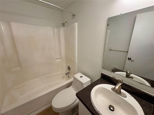 408 57TH AVENUE DRIVE E C, Bradenton, FL 34203