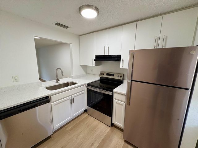 408 57TH AVENUE DRIVE E C, Bradenton, FL 34203