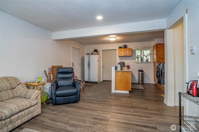 12214 221st Avenue Ct E, Bonney Lake, WA 98391