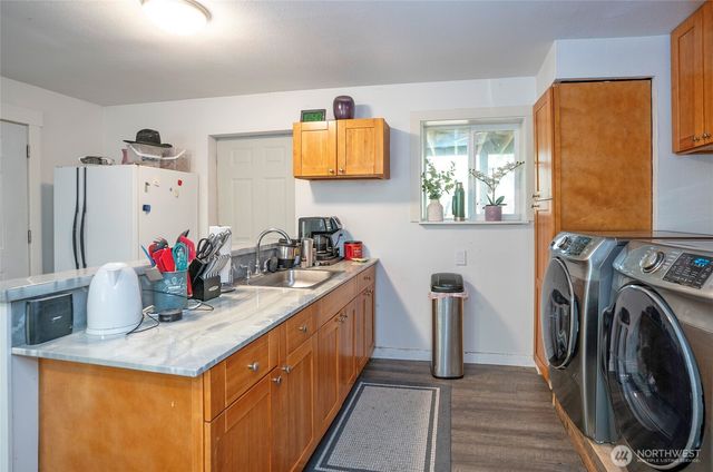 12214 221st Avenue Ct E, Bonney Lake, WA 98391