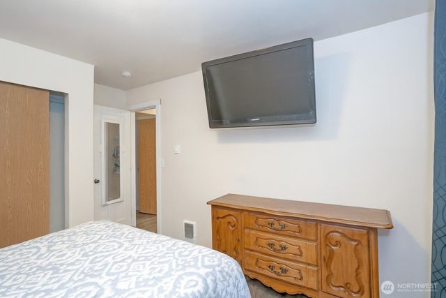 12214 221st Avenue Ct E, Bonney Lake, WA 98391