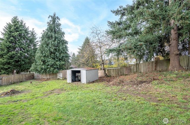 12214 221st Avenue Ct E, Bonney Lake, WA 98391