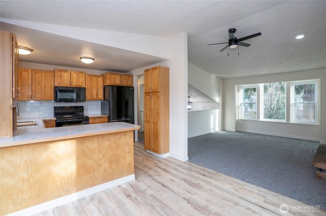 12214 221st Avenue Ct E, Bonney Lake, WA 98391