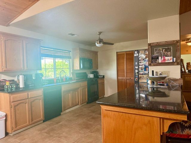 15434 Ave. 330, Ivanhoe, CA 93235