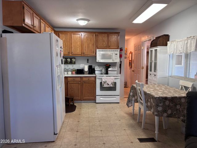 4065 E UNIVERSITY Drive 313, Mesa, AZ 85205