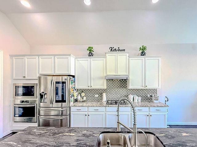 4301 Logan Ridge DR, Cedar Park, TX 78613