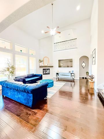 4301 Logan Ridge DR, Cedar Park, TX 78613