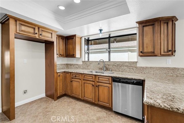 510 Via Zapata, Riverside, CA 92507