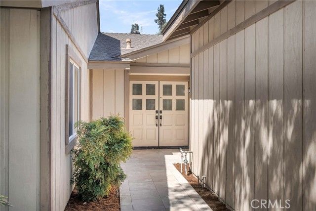 510 Via Zapata, Riverside, CA 92507