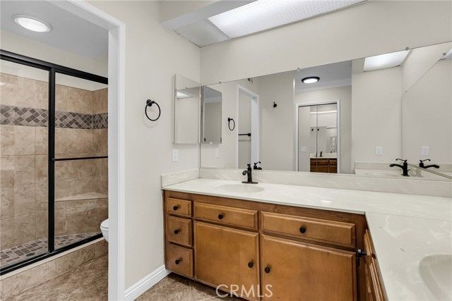 510 Via Zapata, Riverside, CA 92507